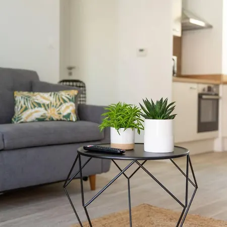Les Verdiers Dans Résidence Calme à An Apartamento